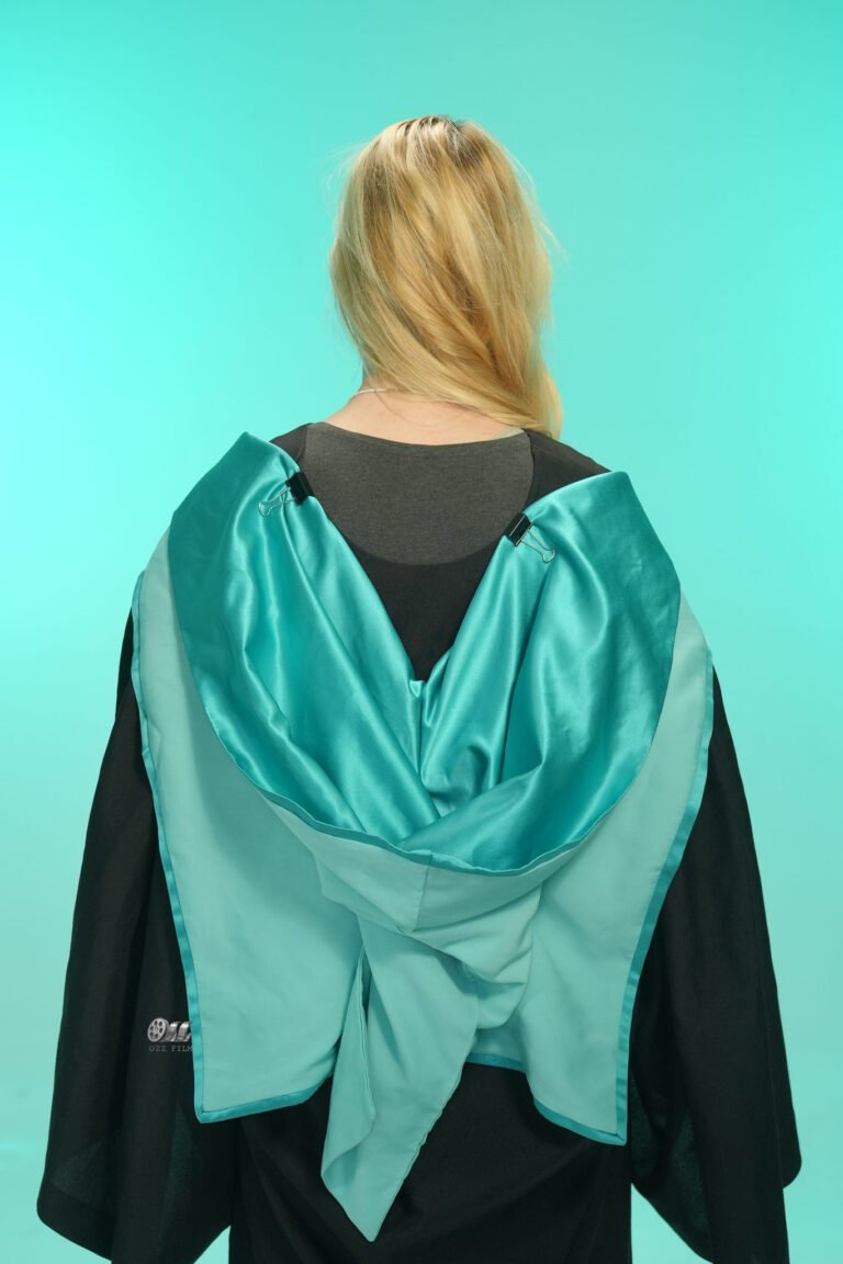 Monash University Master’s Business graduation gown and hood