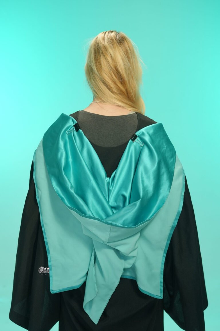 Monash University Master’s Business graduation gown and hood