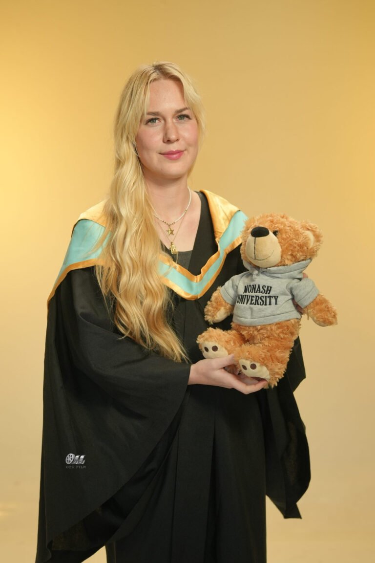 Monash University Master’s Pharmacy Pharmaceutical Sciences graduation gown and hood
