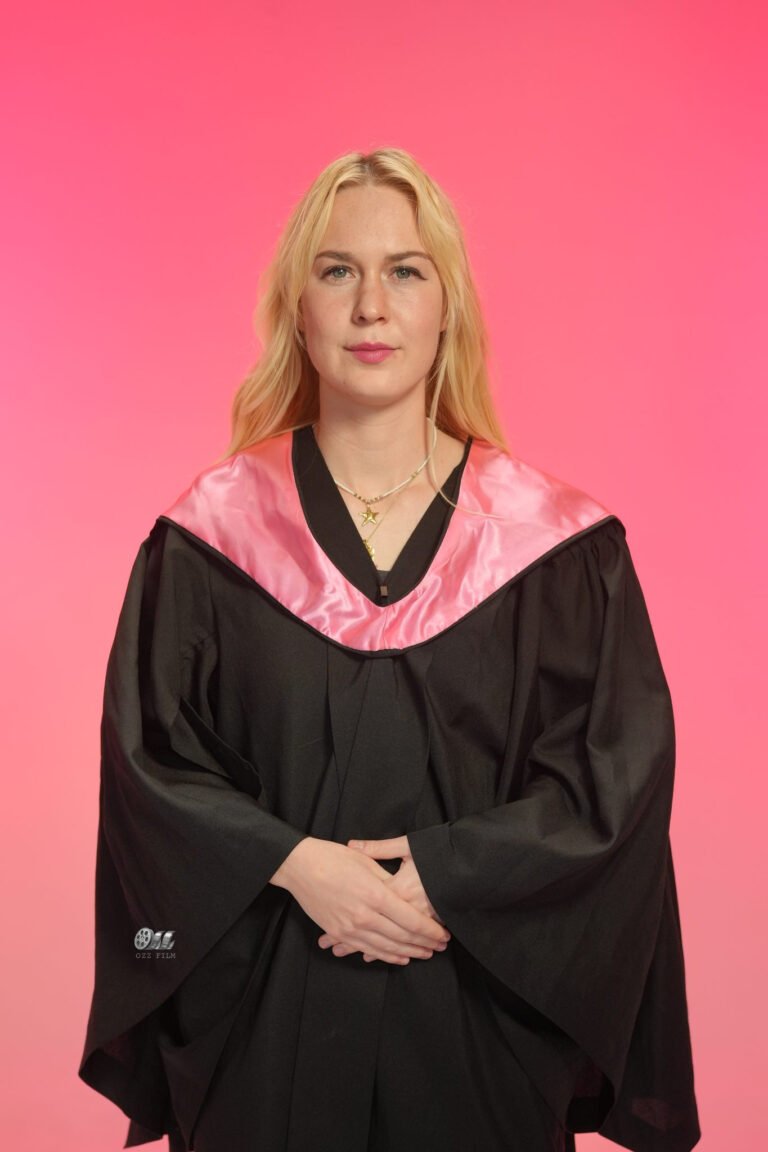 RMIT University Master’s Applied Science graduation gown and hood