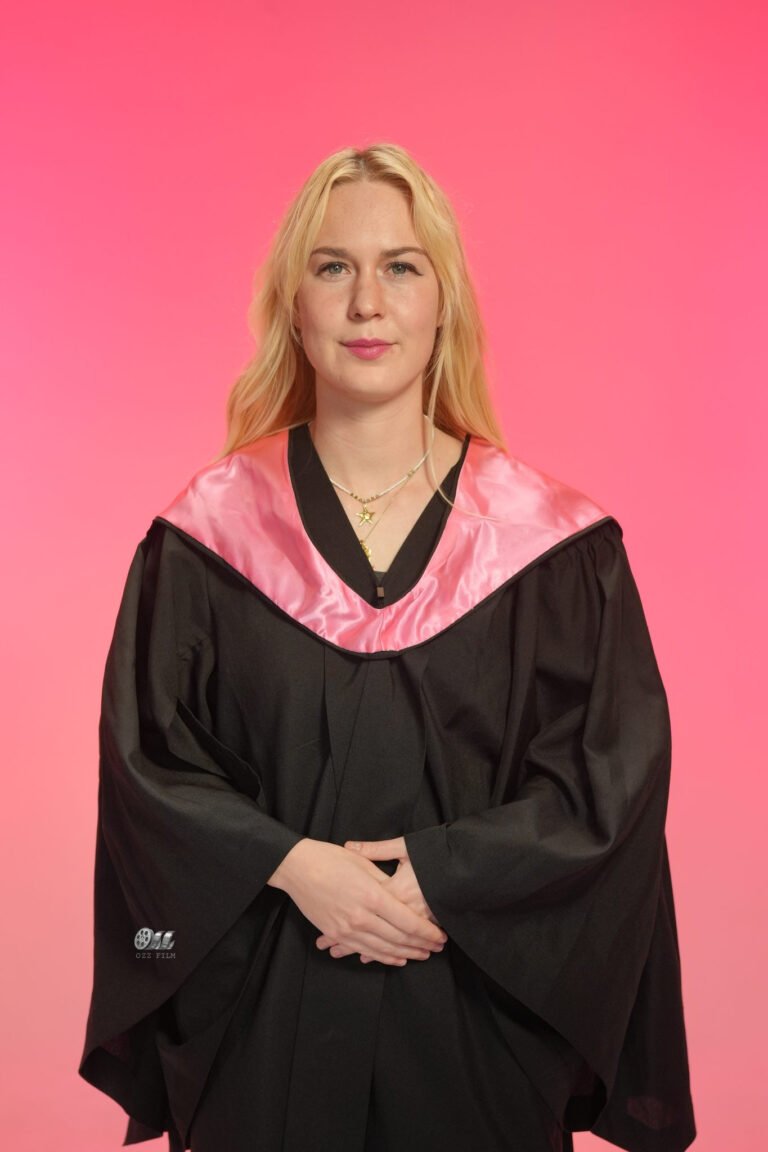 RMIT University Master’s Applied Science graduation gown and hood