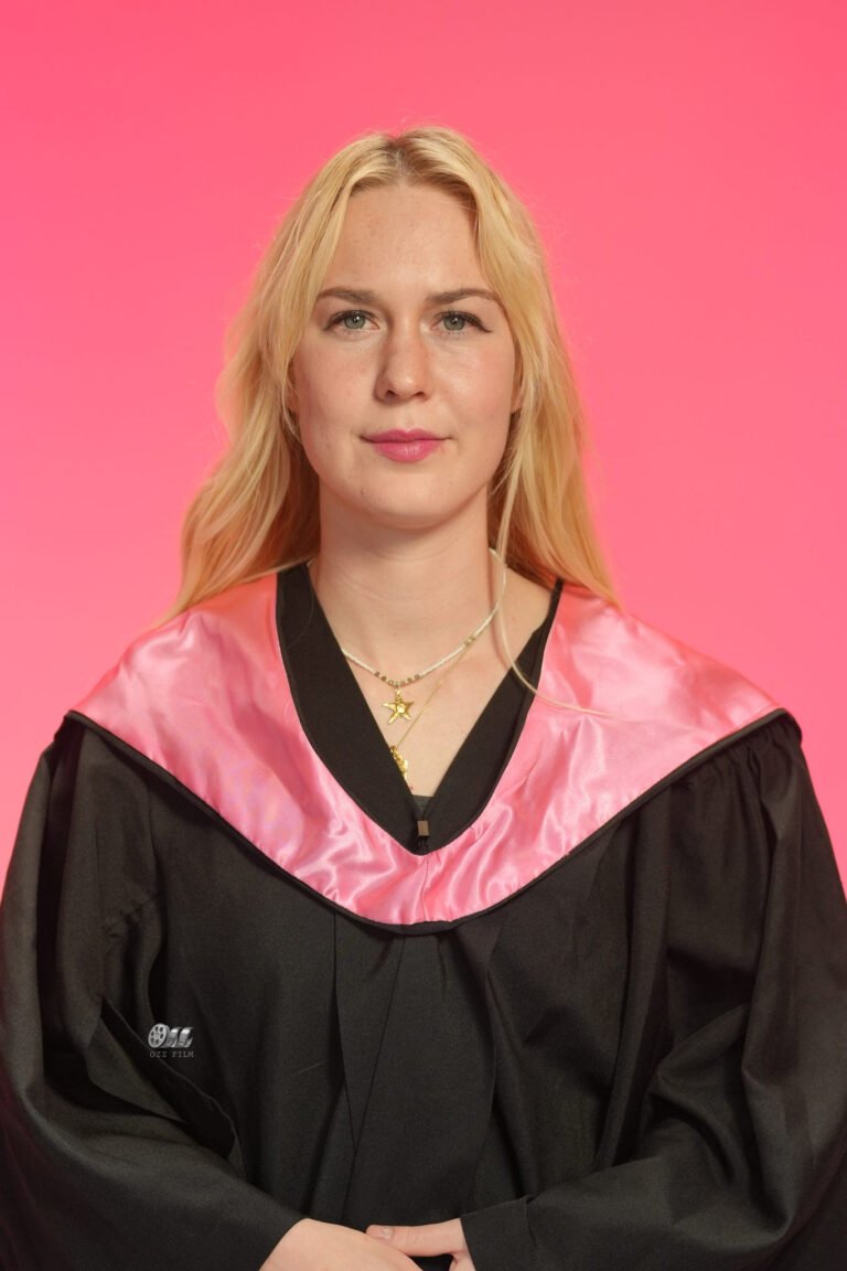 RMIT University Master’s Applied Science graduation gown and hood