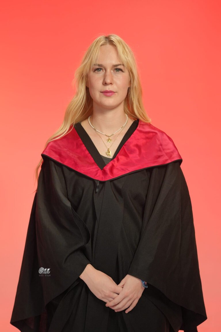 The University of Melbourne Master’s Veterinary Science graduation gown and hood