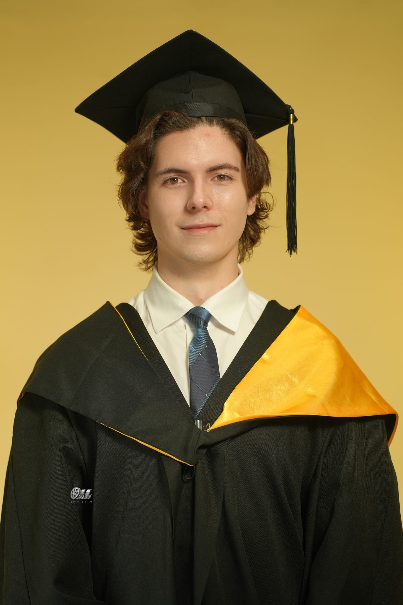 Deakin University Gown Gallery Bachelor’s · Commerce