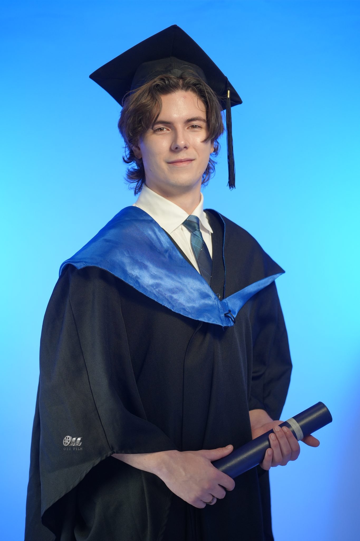 Deakin University Gown Gallery Bachelor’s · Science