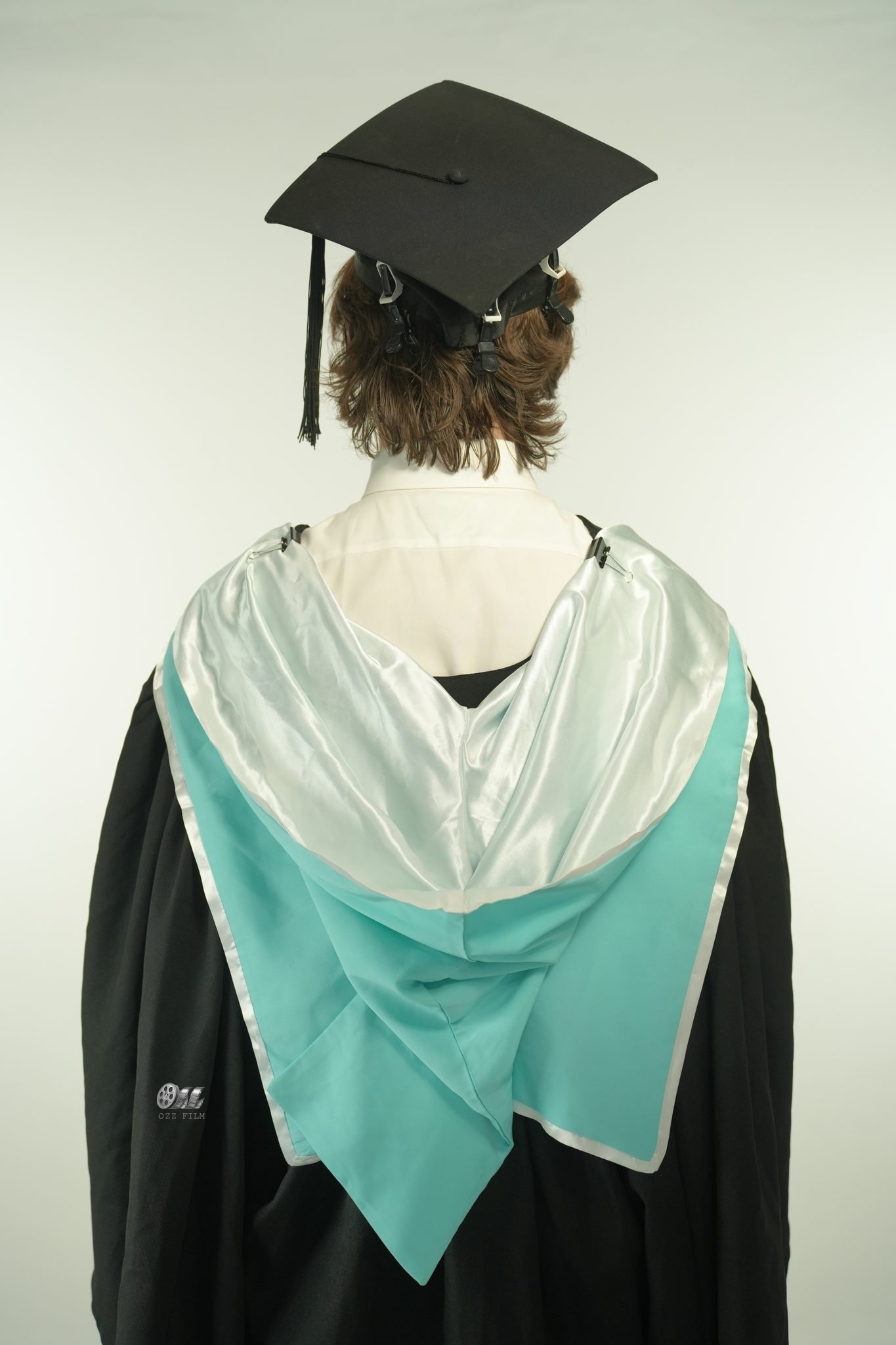 Monash University Bachelor’s Law graduation gown and hood