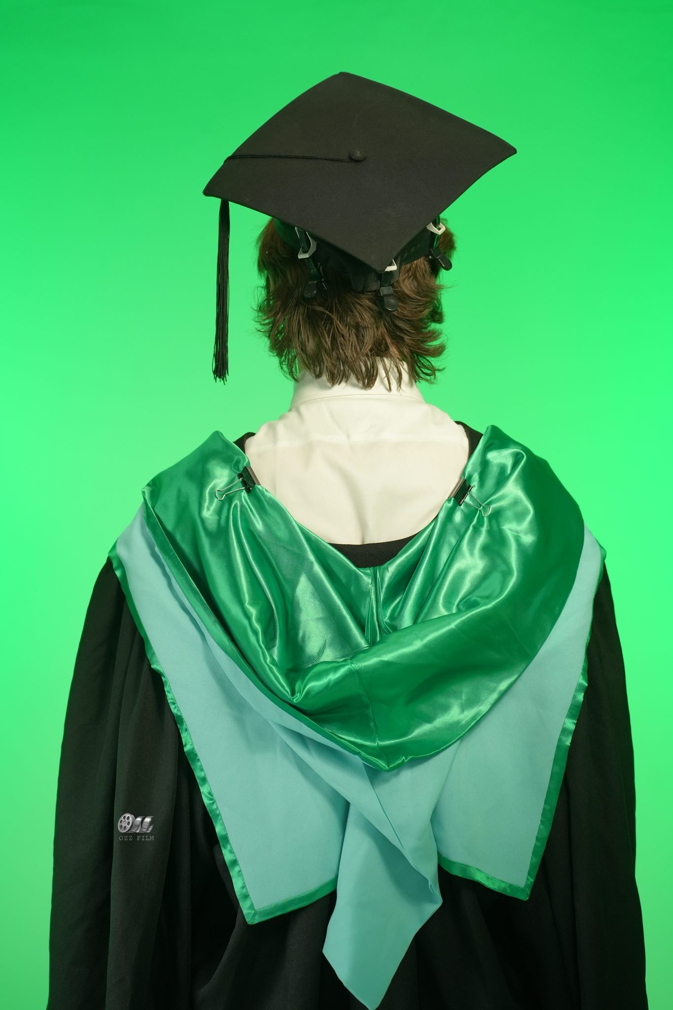 Monash University Master’s Business & Economics graduation gown and hood
