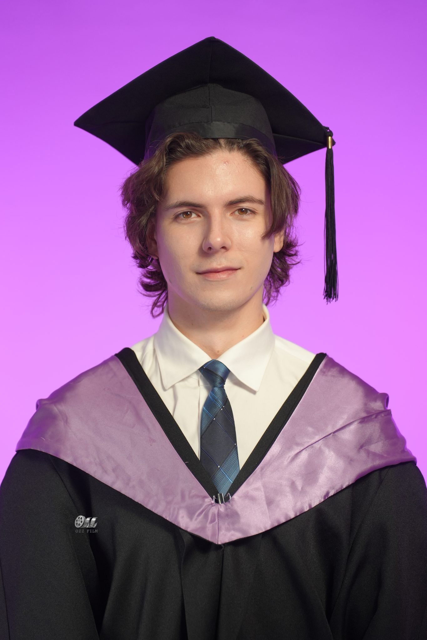 RMIT University Master’s Business graduation gown and hood