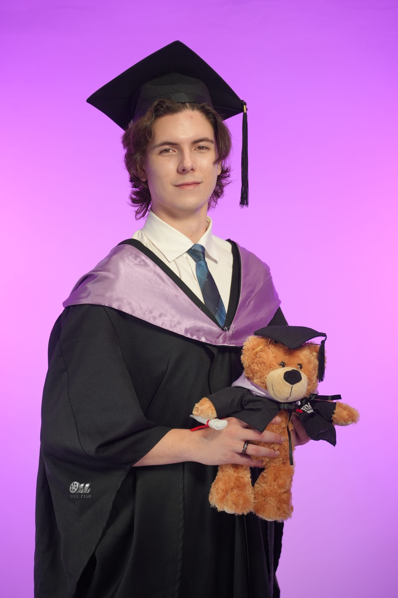 RMIT University Master’s Business graduation gown and hood