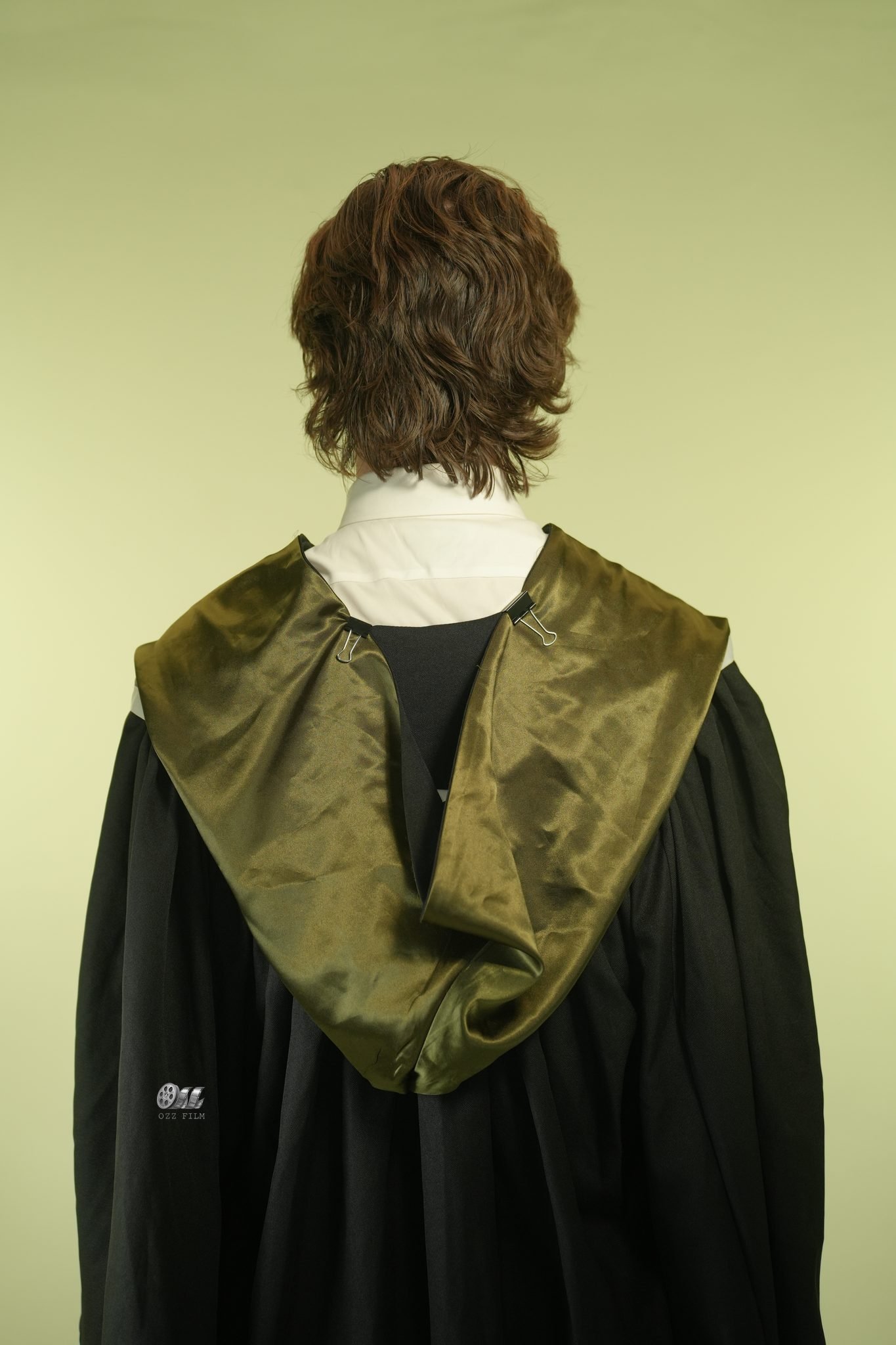 The University of Melbourne Bachelor’s Science graduation gown and hood