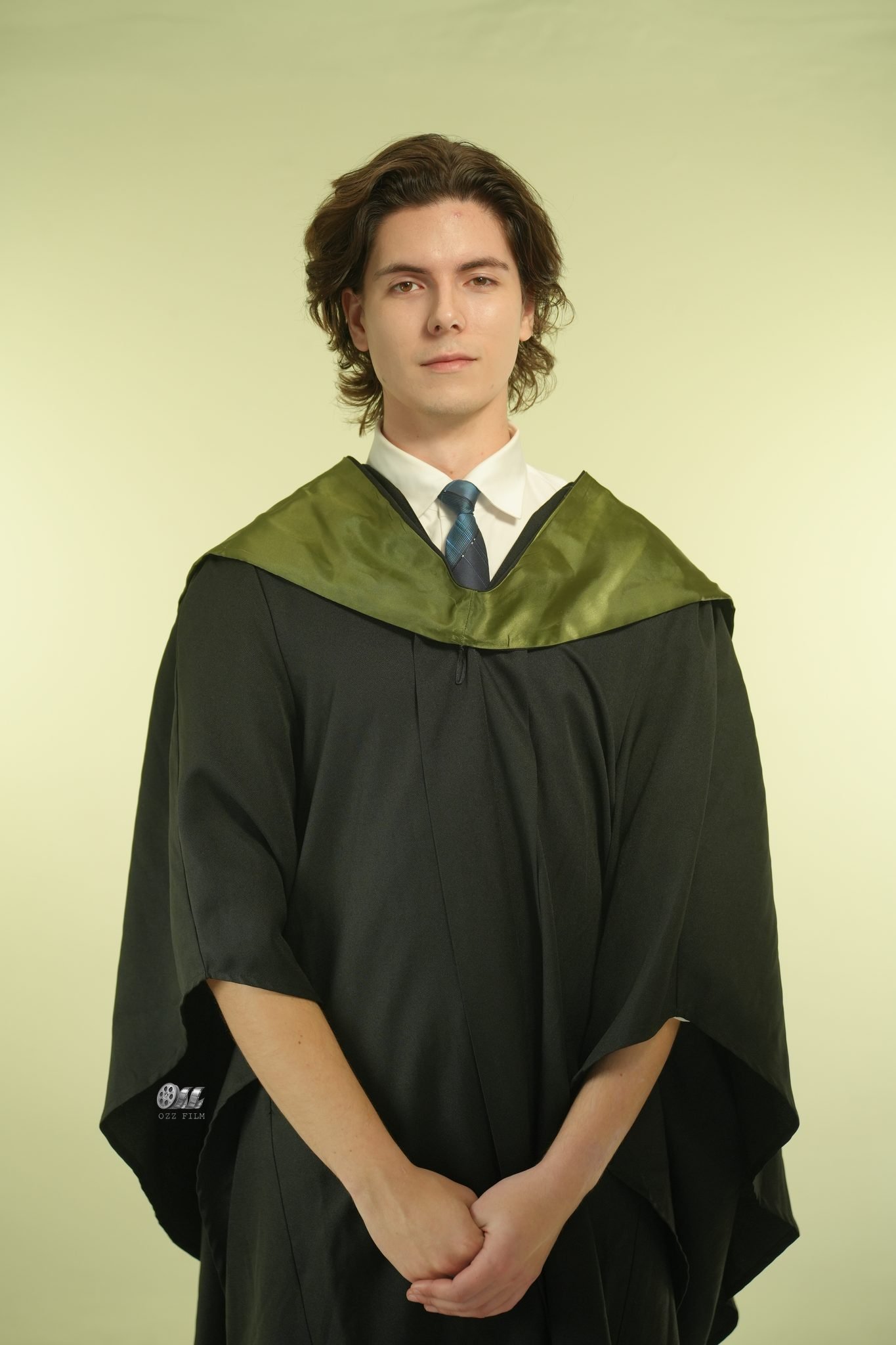 The University of Melbourne Master’s Science graduation gown and hood